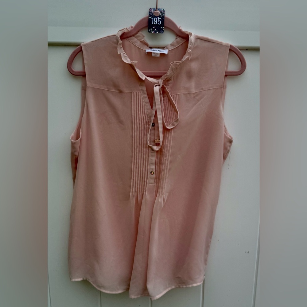 Calvin Klein Sleeveless V-Neck Sheer Pink Blouse, Lined.  Size Large.  NWOT.